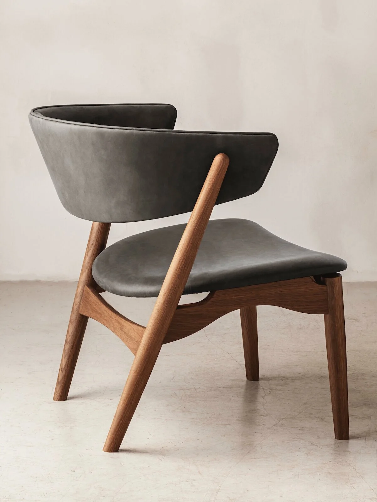 The Sibast No. 7 Lounge — GESTALT NEW YORK